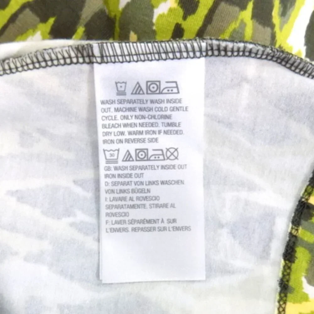 D & Co. Woman's Multicolor Abstract Design Short Sleeve Pullover Top – Size: 1X - Picture 9 of 10